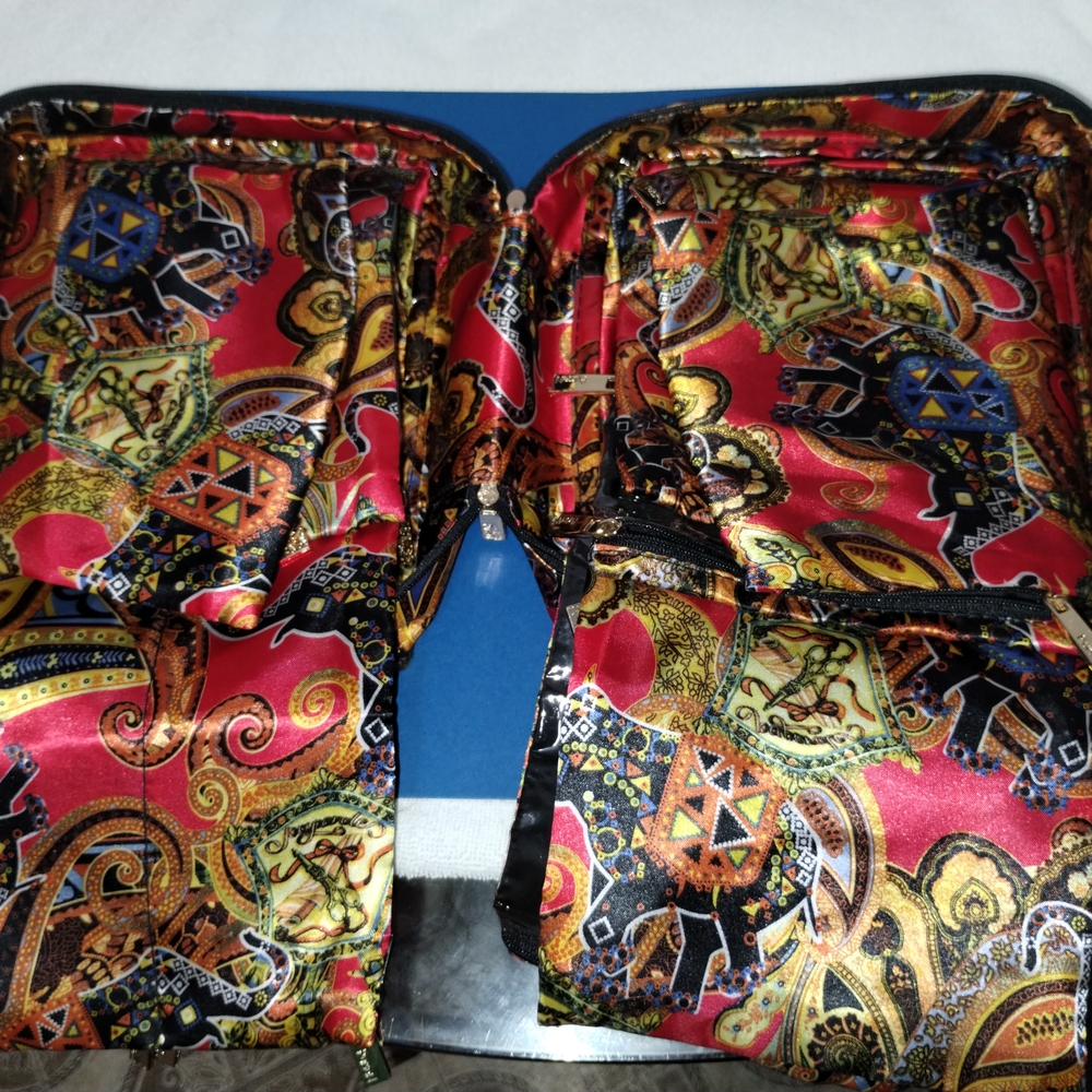 PurseN Tech Vibrant Red and Gold Travel Bag - Picture 4 of 6